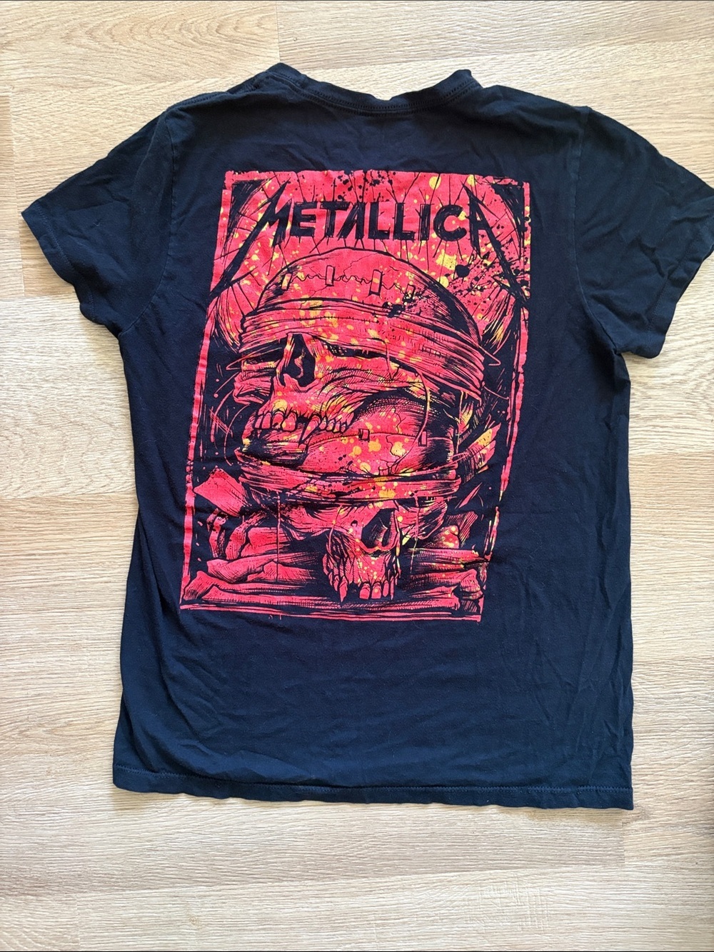 Live Nation Black Metallica Graphic Tee with Red Logo - Picture 2 of 3